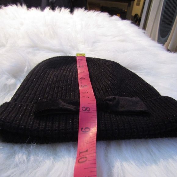 Kate Spade Beanie/Toque with Bow - Picture 6 of 7